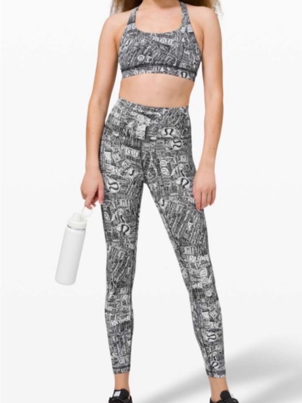 Lululemon Black White Graffiti Logo Print Leggings Size 4 EUC